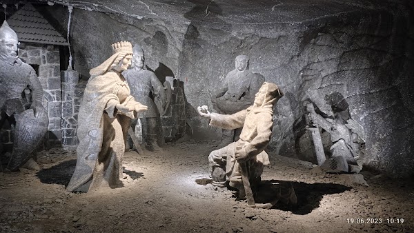 Wieliczka Salt Mine 4