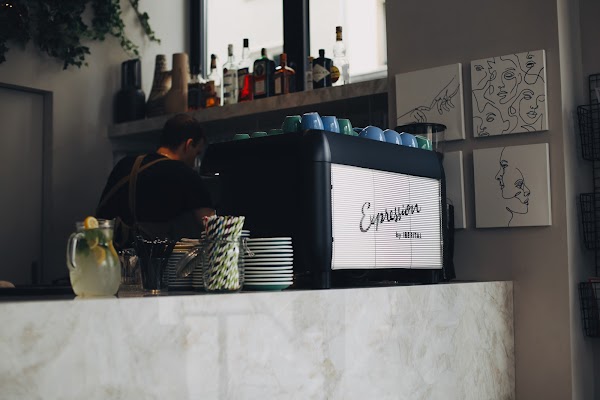 Denada Bistro & Cafe