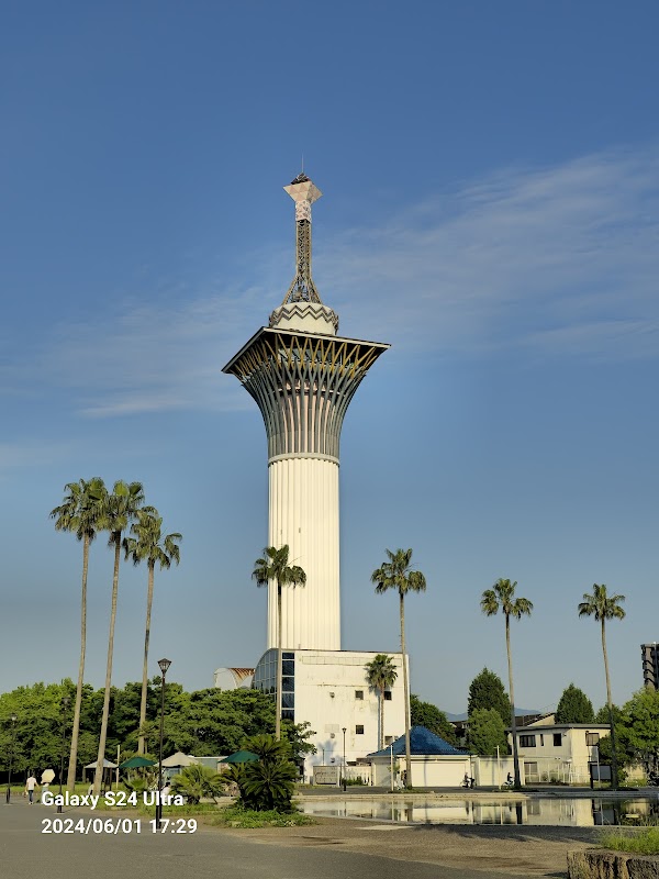 Tsurumi Ryokuchi Park 3