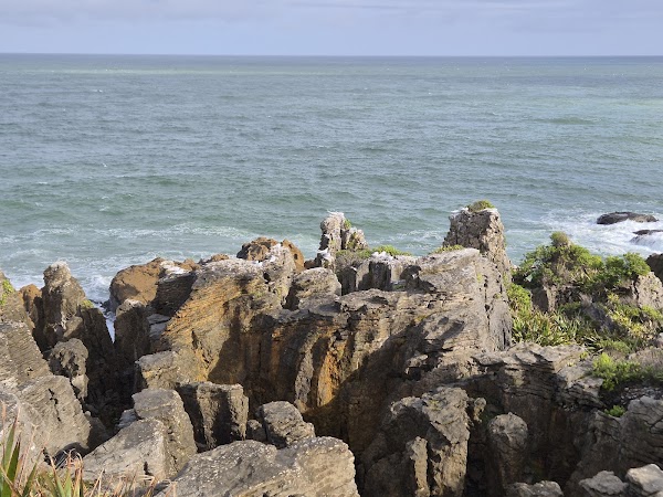 Pancake Rocks and Blowholes Track 6