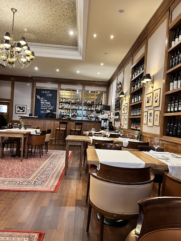 Houdini Restaurant 2