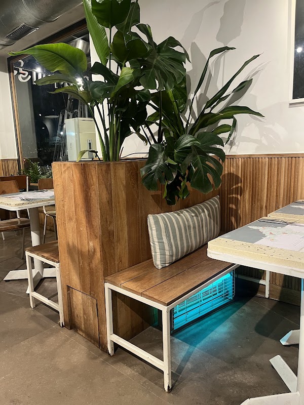 Kitchen Garden Juhu 4