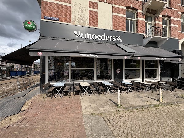 Moeders 5