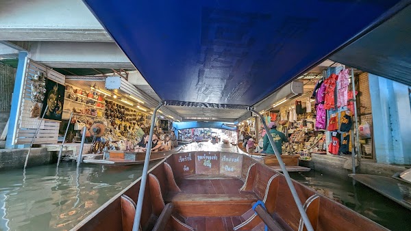 Damnoen Saduak Floating Market 4