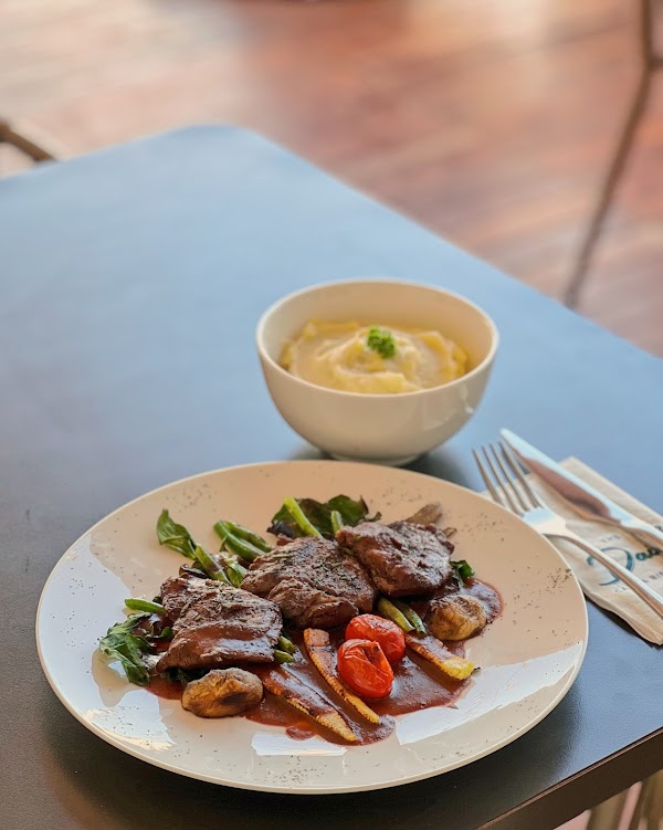 The Daily Cafe & Bistro - Gigiri 2