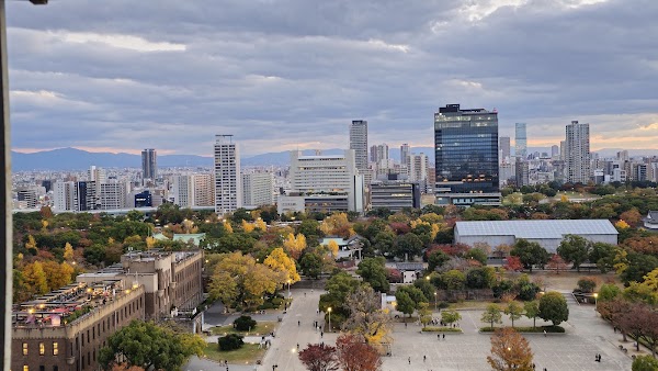 Osaka Castle Park 4