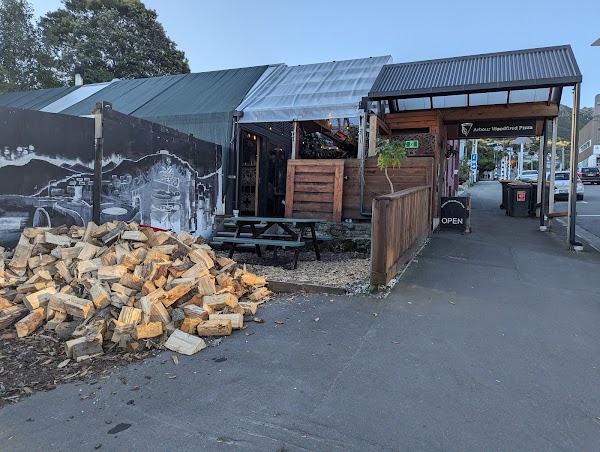 Arbour Woodfired Pizza and Bar 2