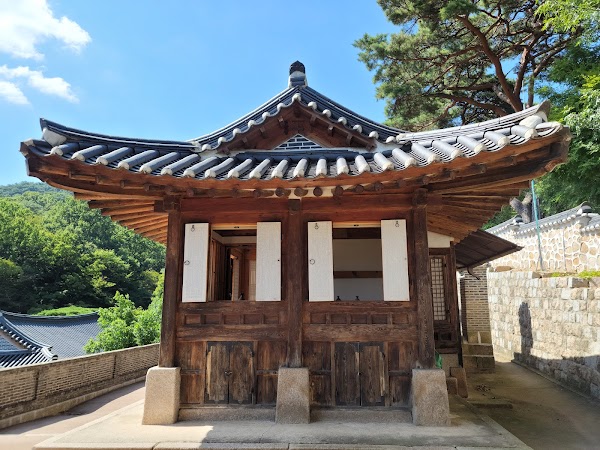 Seokpajeong Seoul Art Museum