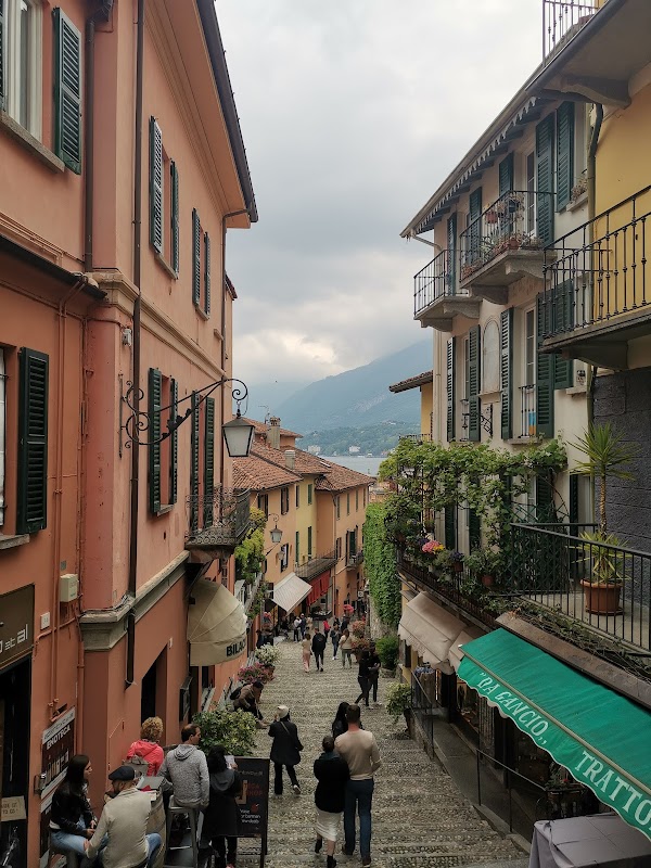 Salita Serbelloni