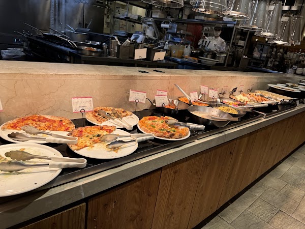 The Platinum Buffet Restaurant 5