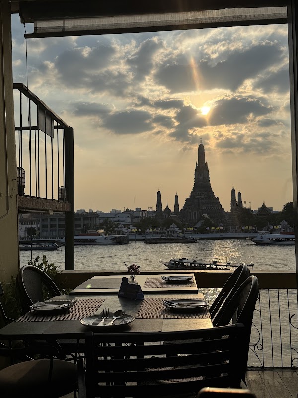 The Deck by Arun Residence 3