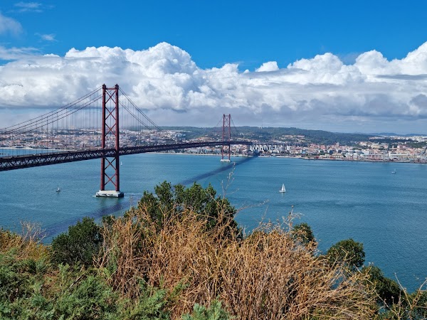 25 April Bridge