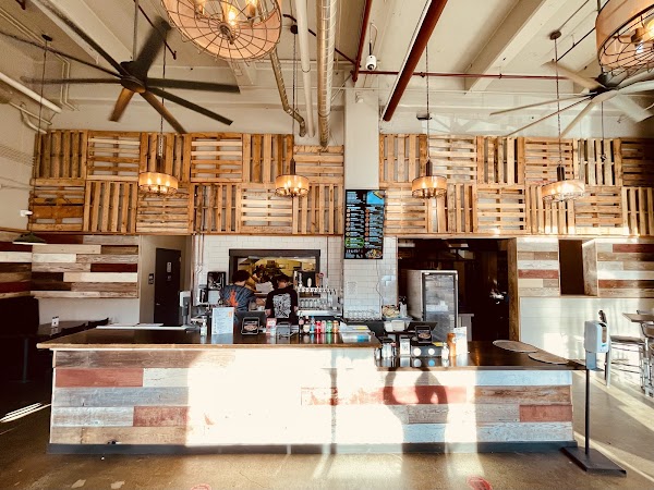 Long Bridge Pizza Company
