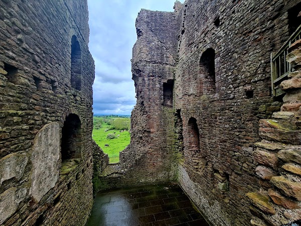Brough Castle 4