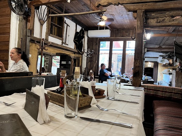 Under the Linden Trees 3