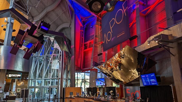 Seattle's Cultural Icons: A Journey Through Art and Innovation 3