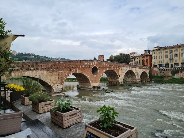 Ponte Pietra 5