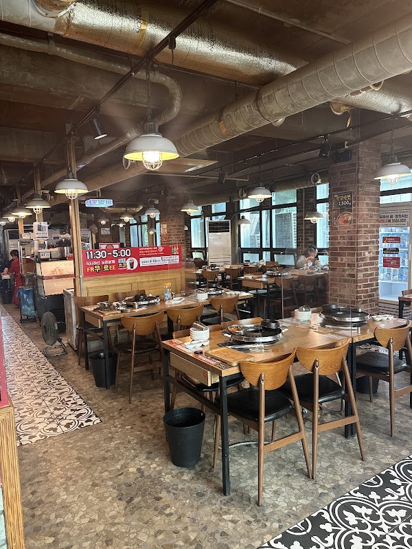 Hongdae Korean BBQ All You Can Eat Pig Company 5