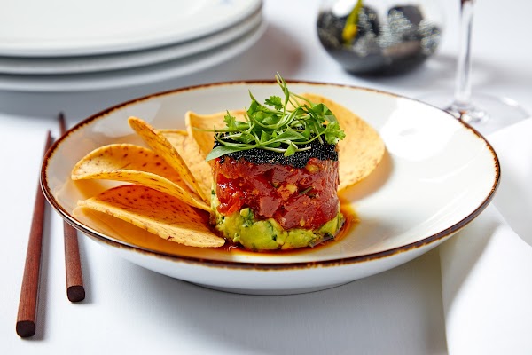 Le Colonial Chicago 6