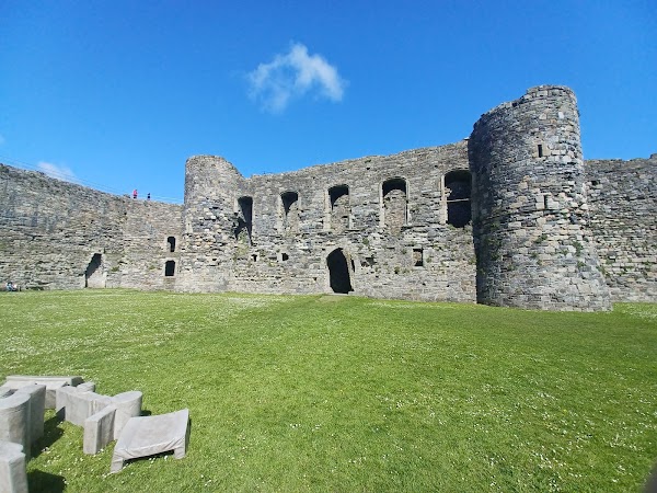 Beaumaris Castle 5