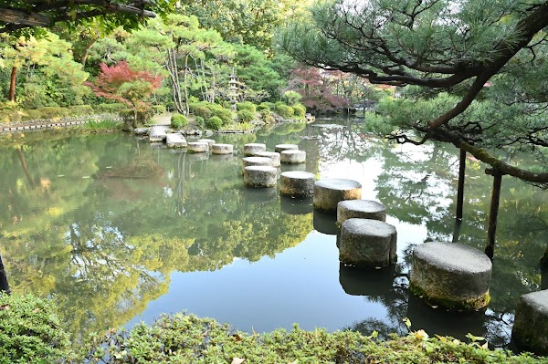 Heian Shrine Garden East - Attraction | DocentPro
