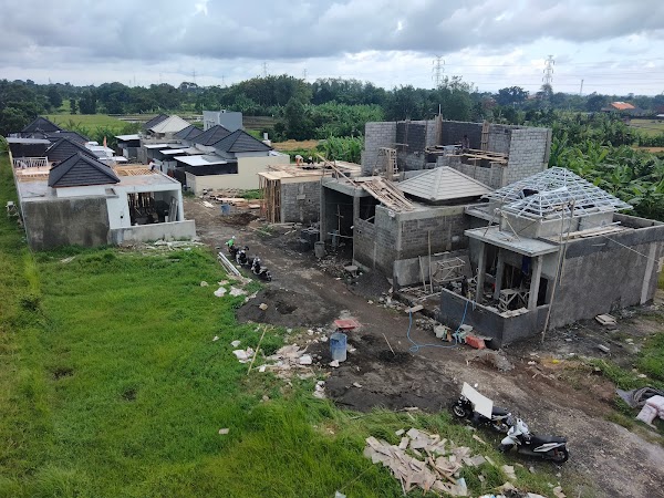 Nyitdah, Rice Field Home B5