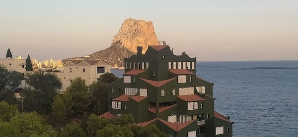 La Muralla Roja Loft