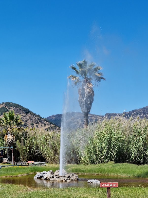 Old Faithful Geyser of California 6