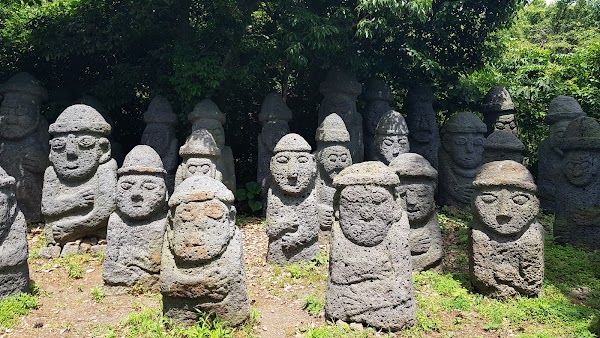 Bukchon Dol Hareubang Park