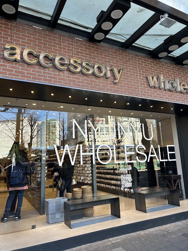 Nyunyu Wholesale Dongdaemun