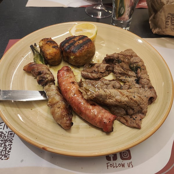 Ristorante di Rifugio Sapienza 5