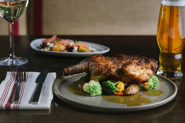 OAK Long Bar + Kitchen 5