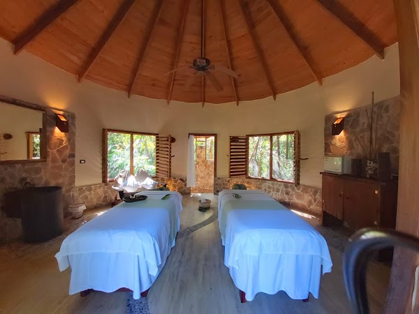 The Lodge at Pico Bonito . 3