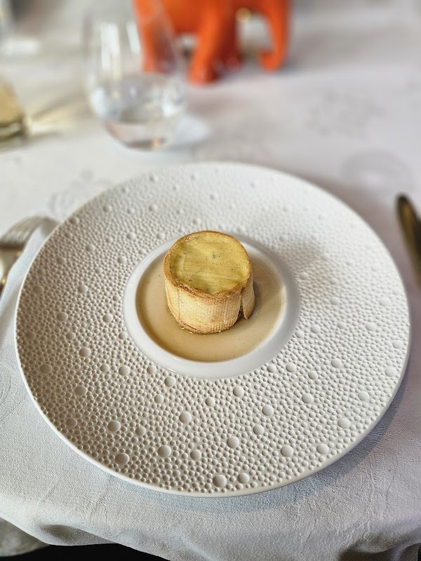 TOPAZ (Norodom Boulevard) 4