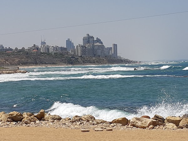 Aviv Beach 2