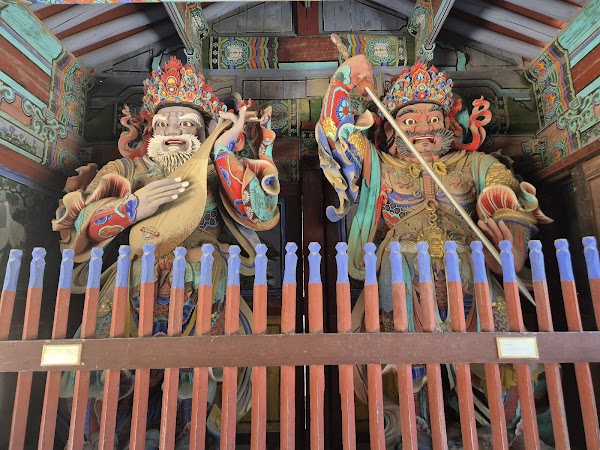 Seoraksan Sinheungsa Temple 5