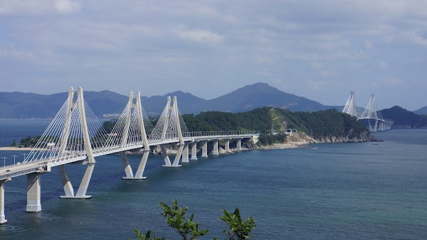 Geoga Grand Bridge