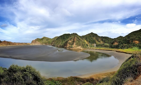 Waikawau Tunnel Beach 2