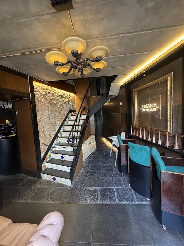 Catania Social Club | Ristorante, Pizzeria & Cocktail Bar 2