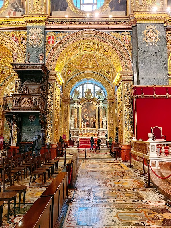 St. John's Co-Cathedral 3