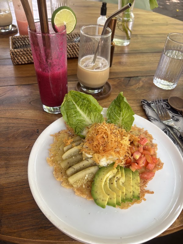 Pituq - Resto, Café & Shop 2