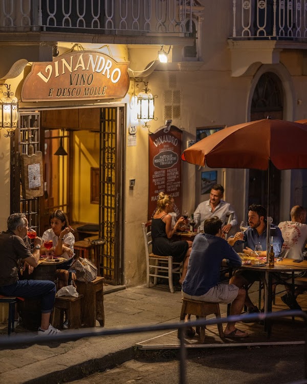 Vinandro Vino e Desco Molle 1