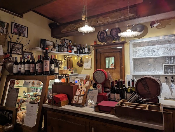 Vinandro Vino e Desco Molle 3