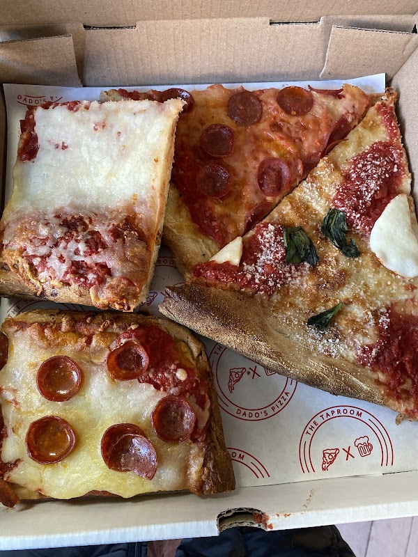 Dado's Pizza and Taproom Harlem 4