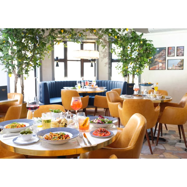 Amalfi Ristorante - Argyll Street 2