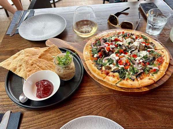 Wild Estate Vineyard, Wild on Waiheke Activities & Waiheke Island Brewery 3