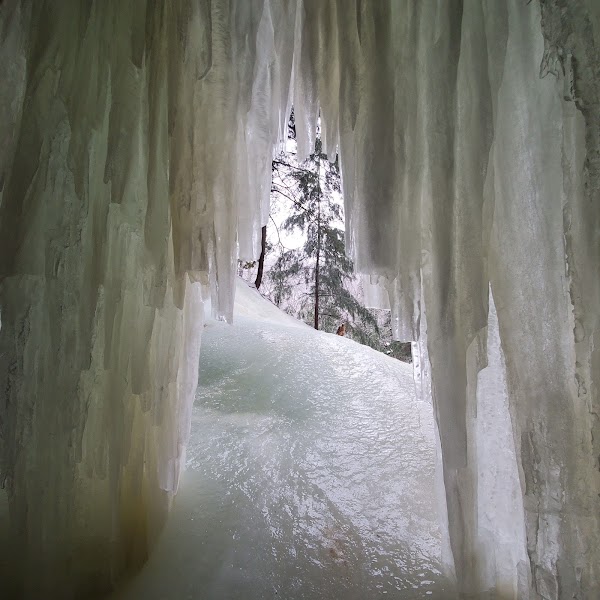 Eben Ice Caves 3