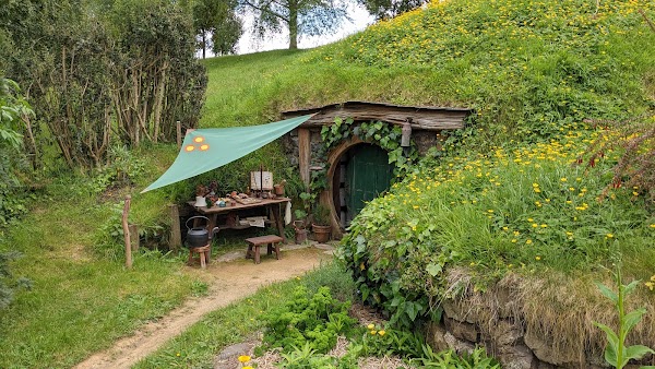 Hobbiton™ Movie Set Tours 3