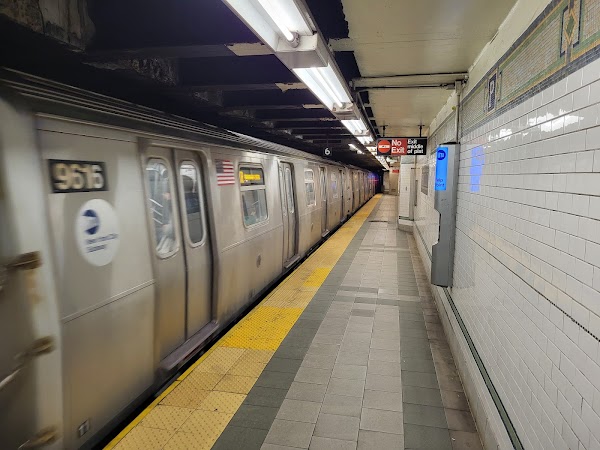 Prince St