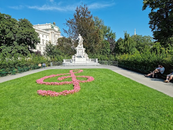 Burggarten 1